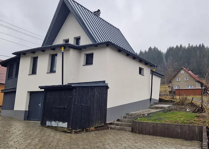 Objevte Krasu Beskyd , Navstivte Chatu Lojza Chalet *